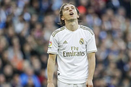 洛杉矶道奇队大谷翔平因右手肘韧带恢复良好，被允许在 2026 春训投球